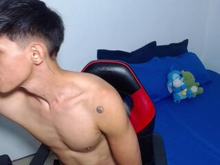 Rowan Brown webcam model stream image