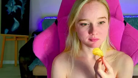 Shawty_Mia webcam stripchat model stream image