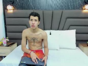 lux_and_luna webcam model stream image