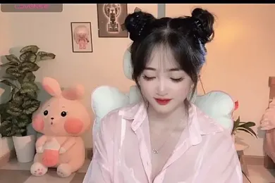 _Aimy_ webcam model stream image