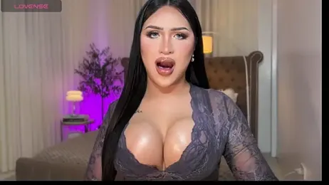 Your_Majesty_Tyra webcam model stream image