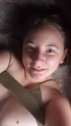 piituu_2023 webcam model stream image