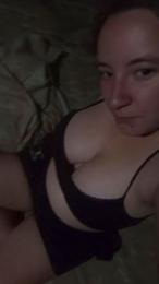 piituu_2023 webcam model stream image