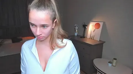 OkDevier webcam model stream image