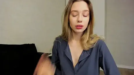 LiraHoney webcam stripchat model stream image