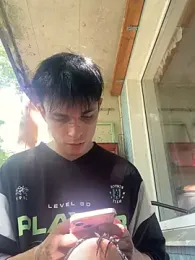 Clark_Day webcam model stream image