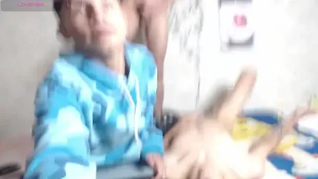 axel_milo_kairo_and_noa webcam model stream image