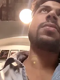 _IRRESISTIBLE_ webcam model stream image