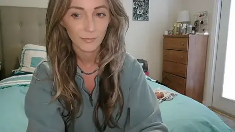 Heyitsmee33 webcam model stream image