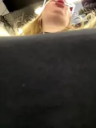 Teya_moon_ webcam model stream image