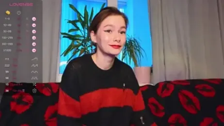 girl_with_snaketatto0 webcam stripchat model stream image