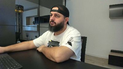 DravenPeak webcam model stream image