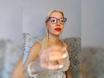 LaymaFlay webcam model stream image