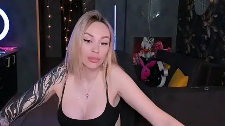 Blckmirrorr webcam model stream image