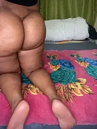 nur_lin webcam model stream image