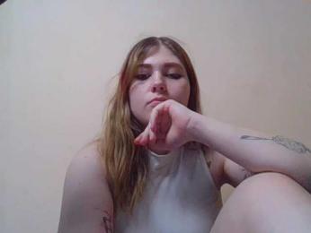 Aria_bb webcam model stream image
