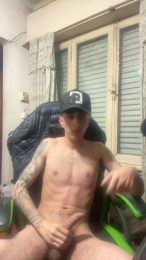 lu_arg1 webcam cam4 model stream image