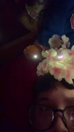 U_p_t_o_i_a webcam model stream image