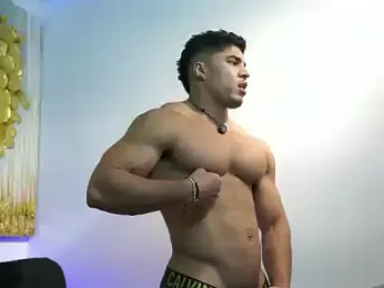 Romano_king webcam stripchat model stream image
