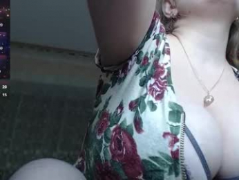 mistresscaro webcam model stream image