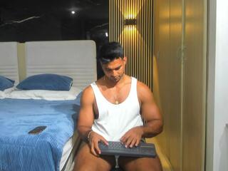 Sebasstian Toro webcam model stream image