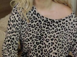 Megan Blaze webcam flirt4free model stream image