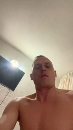 Per37 webcam model stream image