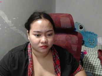 BubbleButtPinay webcam model stream image