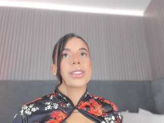 emelie-89 webcam model stream image