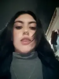 Mazikeen-- webcam model stream image