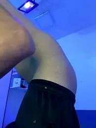 David_925_ webcam model stream image