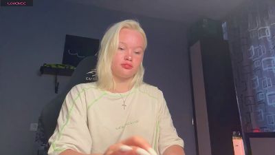 RozanneKillay webcam model stream image