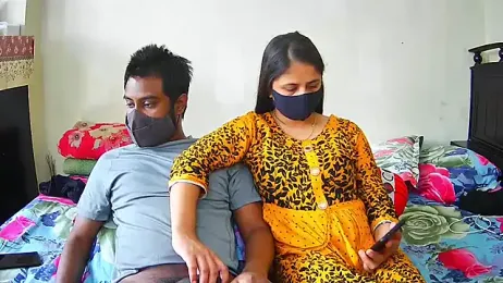 Younger_Couples webcam model stream image