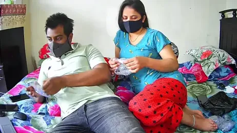 Younger_Couples webcam model stream image