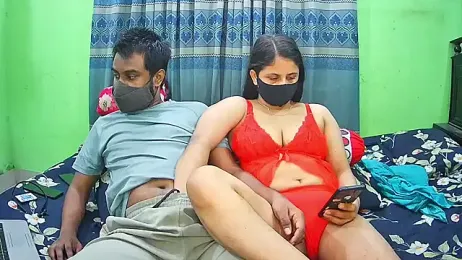 Younger_Couples webcam model stream image