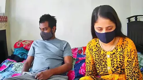 Younger_Couples webcam model stream image