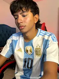 Leonarrrd_01 webcam stripchat model stream image