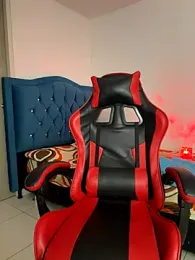 Leonarrrd_01 webcam model stream image