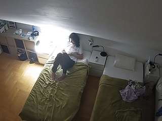 voyeurcam-julmodels-bed-7 webcam model stream image