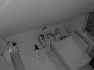 voyeurcam-julmodels-bed-7 webcam model stream image