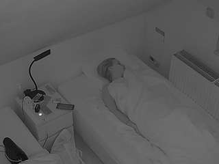 voyeurcam-julmodels-bed-7 webcam model stream image
