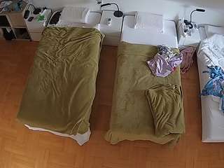voyeurcam-julmodels-bed-7 webcam model stream image