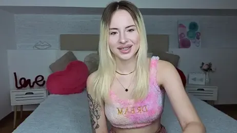 Bella_crazyy webcam model stream image