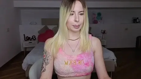 Bella_crazyy webcam model stream image