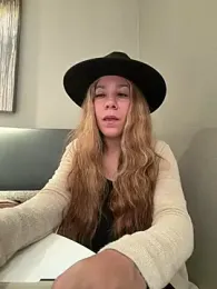 Bigbuttbrooklynn webcam model stream image