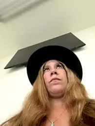 Bigbuttbrooklynn webcam model stream image