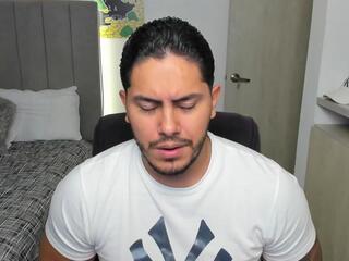 Owen Pierces webcam model stream image