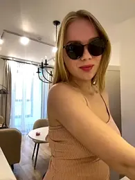 Little_Forest_ELF webcam stripchat model stream image