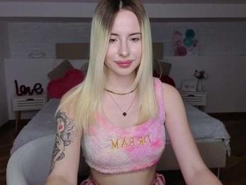 Bella-crazyy webcam model stream image