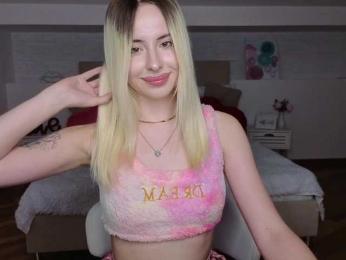 Bella-crazyy webcam bongacams model stream image